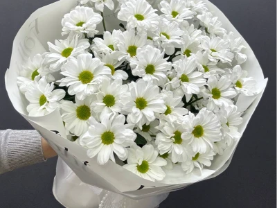 Монобукет из хризантем «Свадебная нежность»