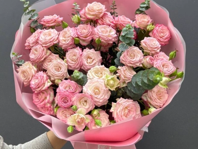 Монобукет из кустовых роз «Нежное розовое облако»