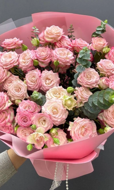Монобукет из кустовых роз «Нежное розовое облако»