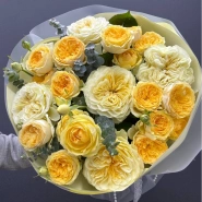 Сборный букет пионовидных роз и эвкалипта &laquo;Сливочный&raquo; 3