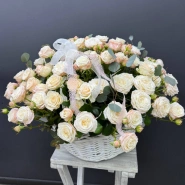 Композиция в корзине из пионовидных роз &laquo;Нежное облако любви&raquo; 2