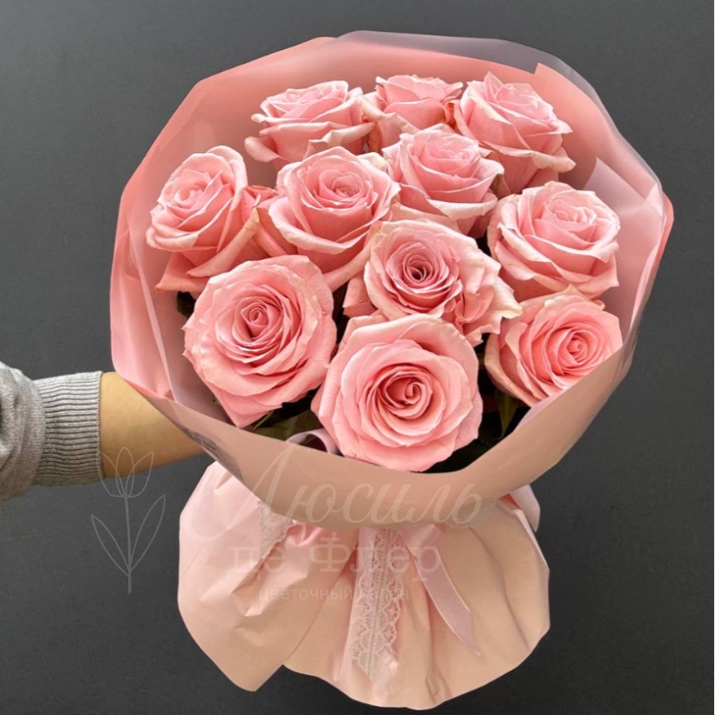 Монобукет из нежно розовых роз &laquo;Be sweet&raquo;