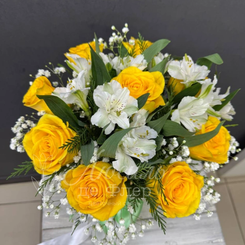 Композиция из роз и альстромерий &laquo;Букет солнца&raquo;