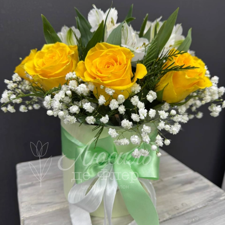 Композиция из роз и альстромерий &laquo;Букет солнца&raquo;