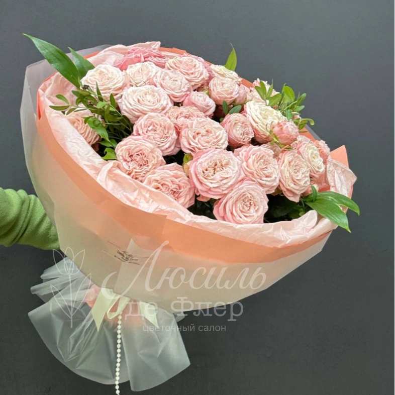 Монобукет из кустовых роз &laquo;Леди Бомбастик&raquo;