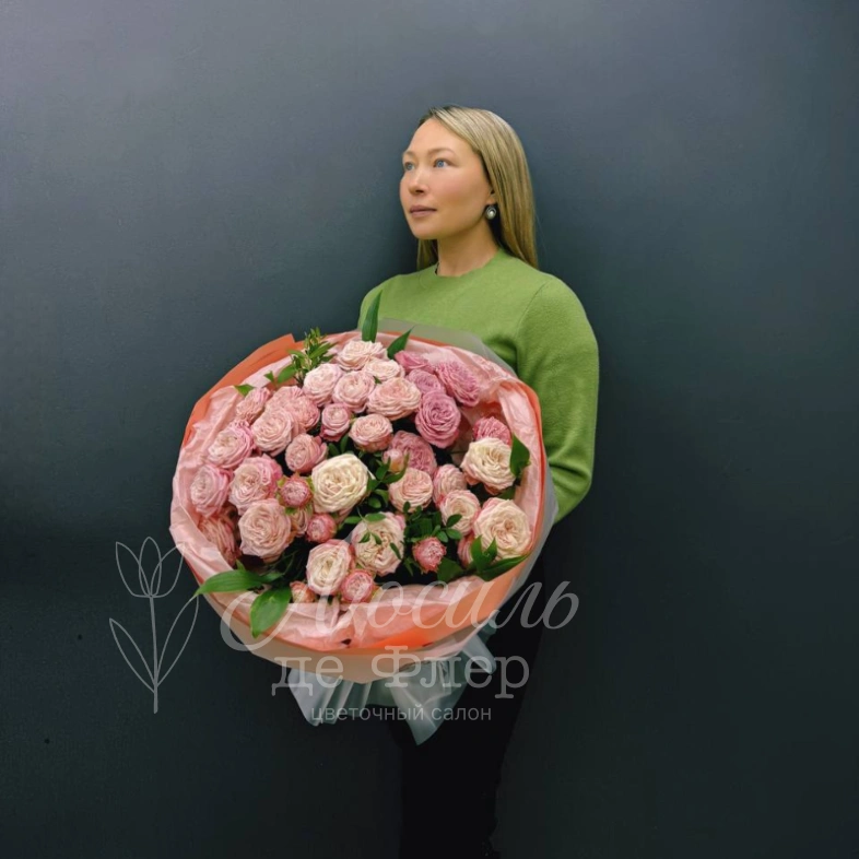 Монобукет из кустовых роз &laquo;Леди Бомбастик&raquo;