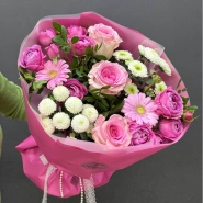 Сборный букет из роз, гербер, хризантем и кустовых роз &laquo;Розовый каприз&raquo; 1
