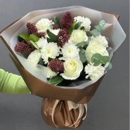 Сборный букет из роз, хризантем и диантусов &laquo;Шоколад&raquo; 0