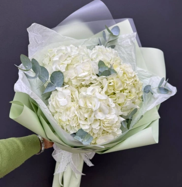 Монобукет из гортензий «Белое облако»