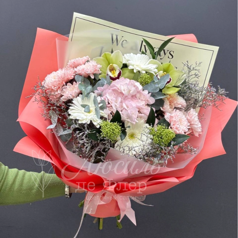 Сборный букет из гортензии, орхидей и гербер &laquo;Нежность&raquo;