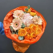 Сборный букет из гербер, гортензии, кустовой розы и &laquo;Осенний вальс&raquo; 0