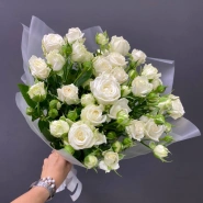 Монобукет из белых кустовых роз &laquo;Навсегда&raquo; 0
