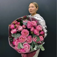 Монобукет из кустовых пионовидных роз &laquo;Совершенство&raquo; 3