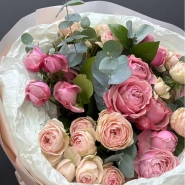 Монобукет из пионовидных кустовых ро &laquo;Фламинго&raquo; 3