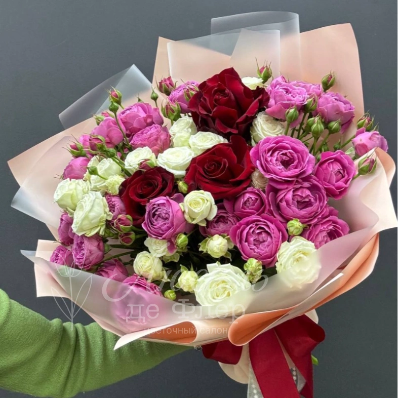 Монобукет из роз &laquo;Бордо&raquo;