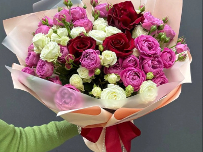 Монобукет из роз «Бордо»