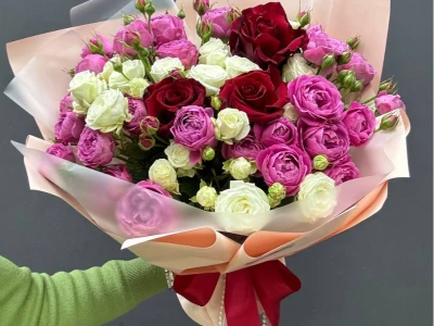 Монобукет из роз «Бордо»