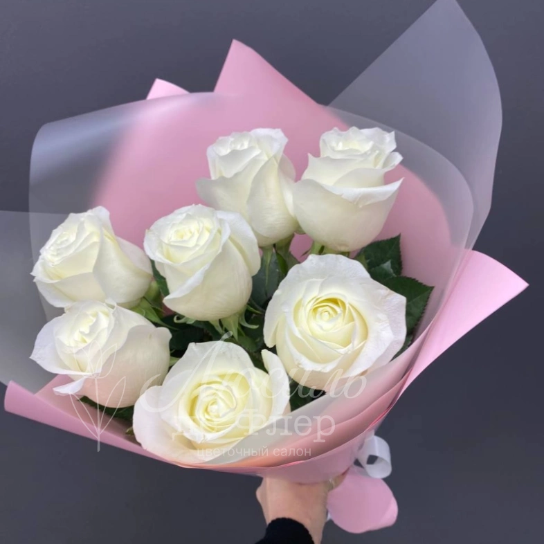 Монобукет из белых роз &laquo; Невеста&raquo;